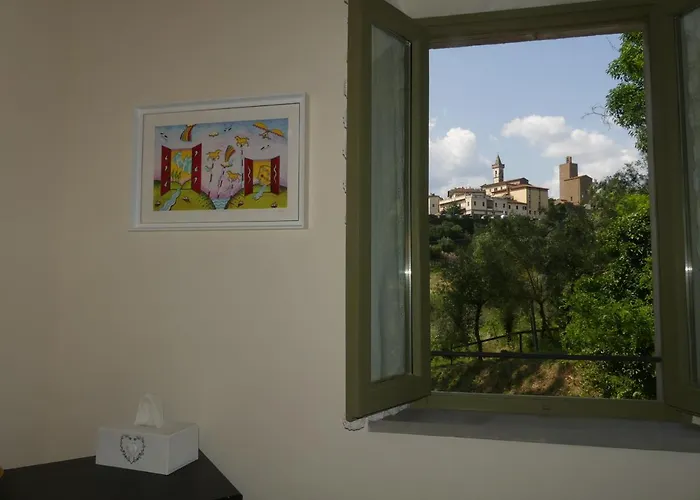 Helichrysum Bed & Breakfast Vinci