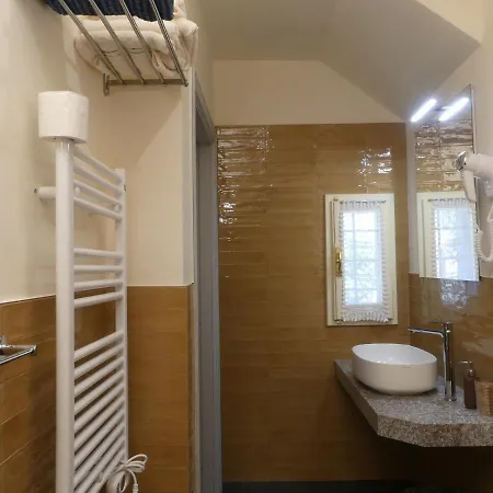 Helichrysum Bed & Breakfast 3*